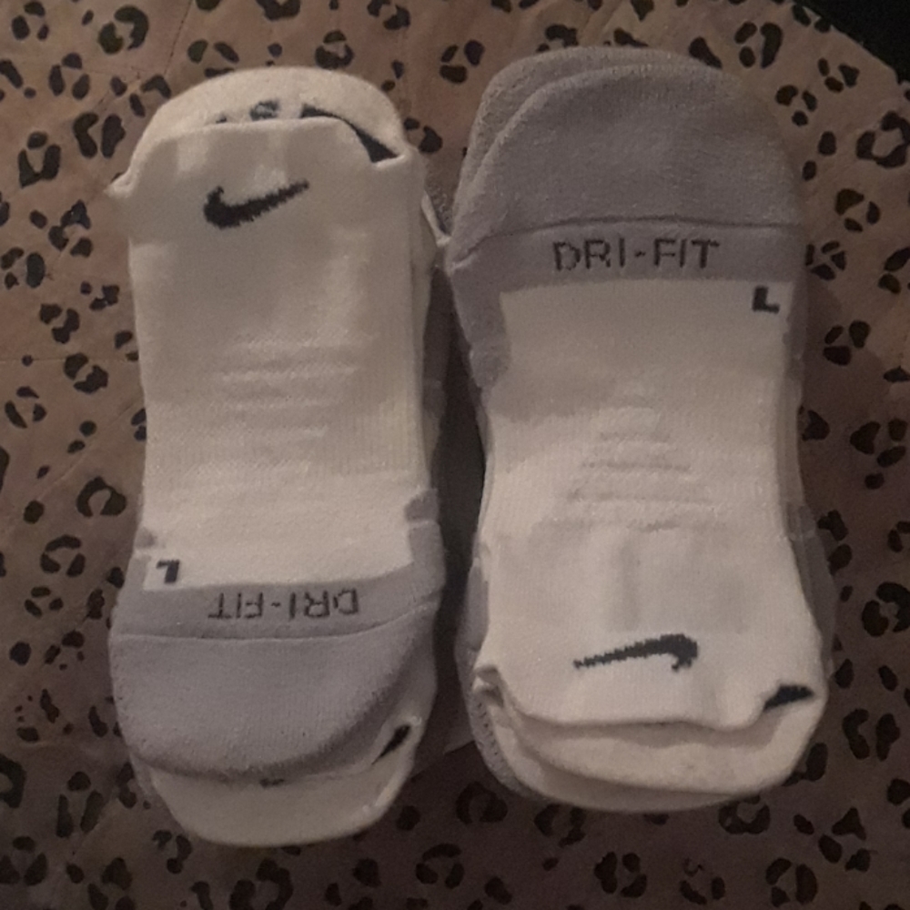 SOLD OUT🖤NIKE FANS🖤 BUNDLE SOCKS